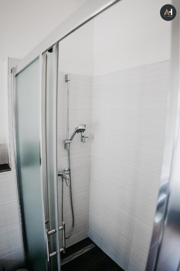 Ah Alzbetina Apartment Kosice Bagian luar foto